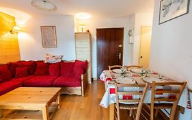 Warm 29M With Balcony And Lake View